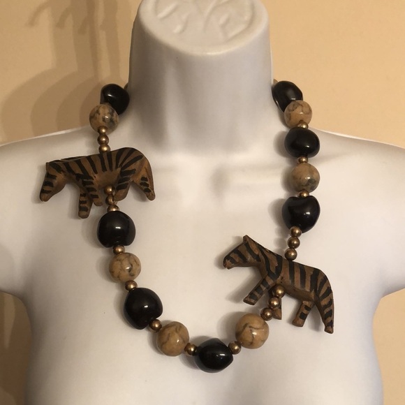 Vintage handmade funky african safari beaded statement necklace - Picture 6 of 6